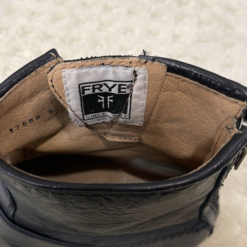 FRYE The Vicky 6" Women’s Boot in Black Leather, Size 5. - Picture 6 of 11